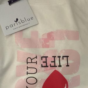 Pigiama Donna a Pinocchietto Paris Blue – Maglia Bianca Stampata e Pantalone Blu Sportivo