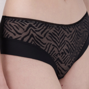 Slip Chantelle Graphic Allure Shorty in Pizzo